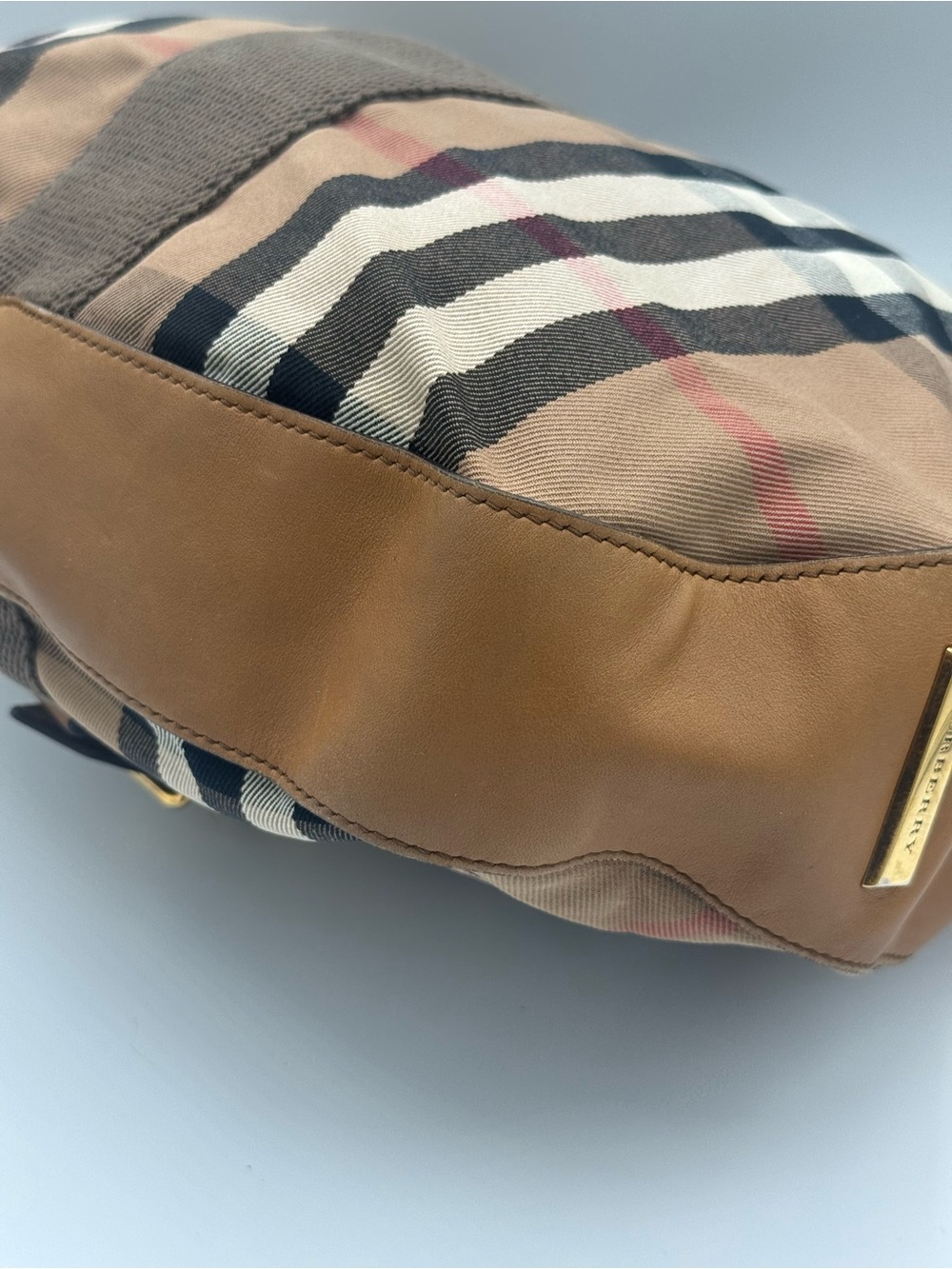Burberry Haymarket House Check Leather and Canvas Hobo Bag - Picture 5 of 15